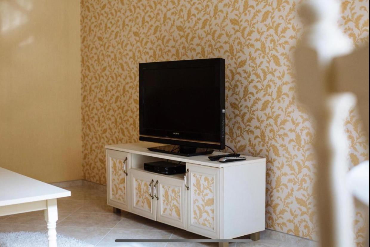 House Apartment *
